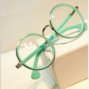 Meet your Posher, Hailey